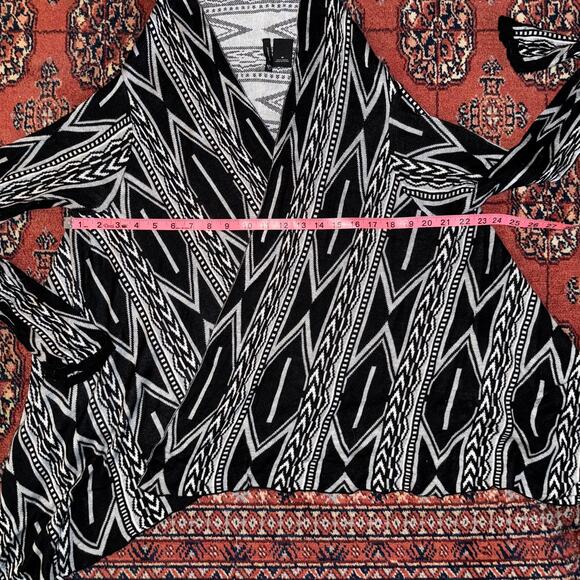 New Directions M Black/White Open Front Soft Knit Rayon Sweater - Picture 3 of 4